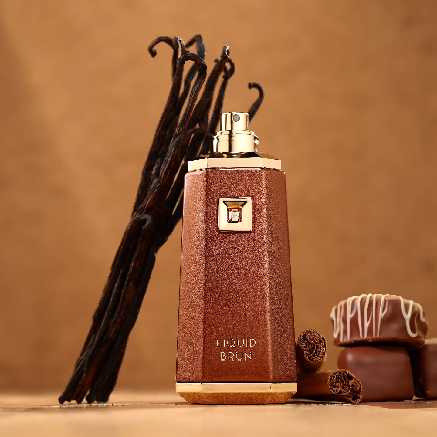 Frasco castanho do perfume árabe French Avenue Liquid Brun 100ml