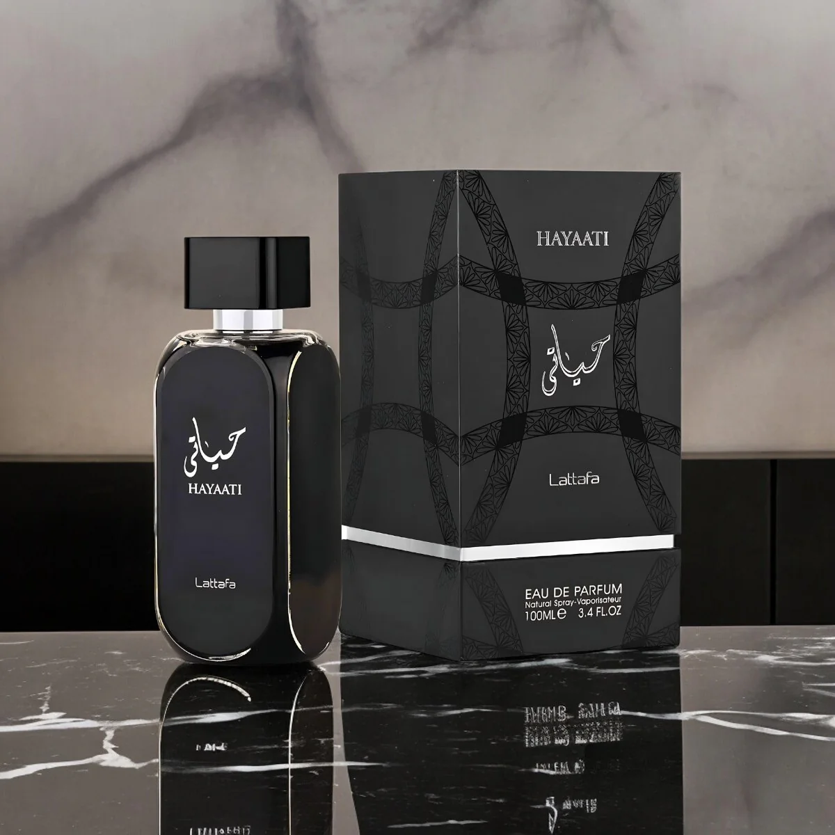 Frasco preto do perfume árabe masculino Lattafa Hayaati 100ml