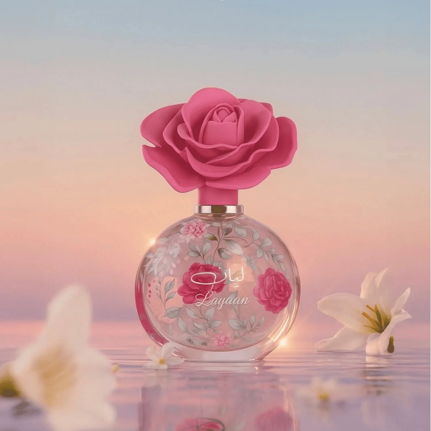 Frasco delicado e elegante do perfume floral feminino Lattafa Layaan