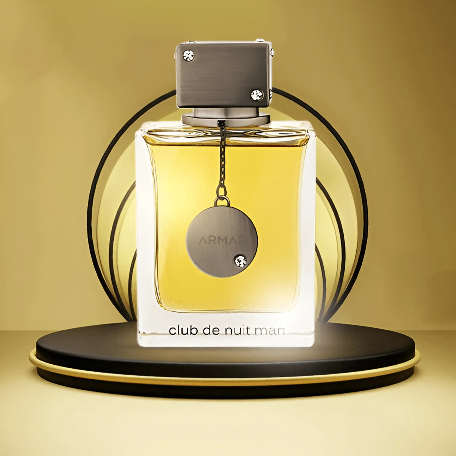 Perfume masculino Armaf Club de Nuit Man num ambiente de toucador